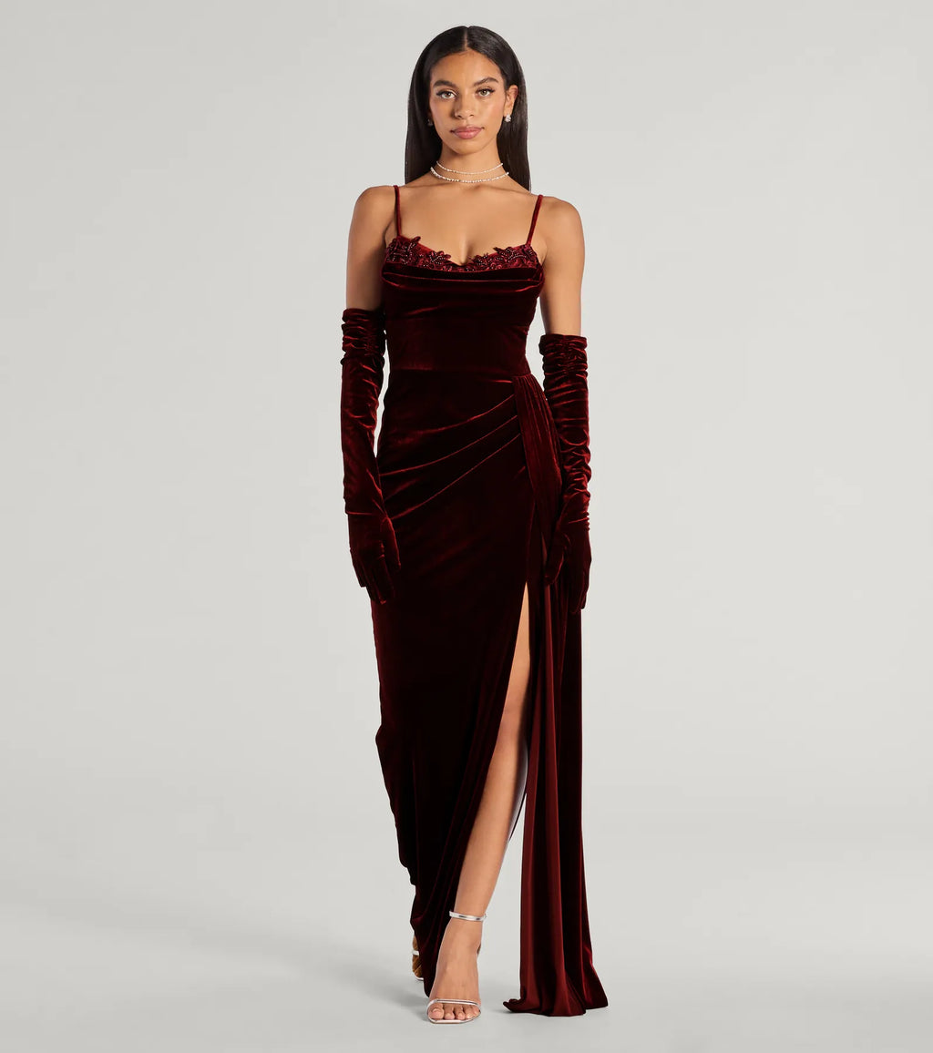 Weinrotes Inez Samt Abendkleid mit Perlen Applique – Frontansicht Ballkleid