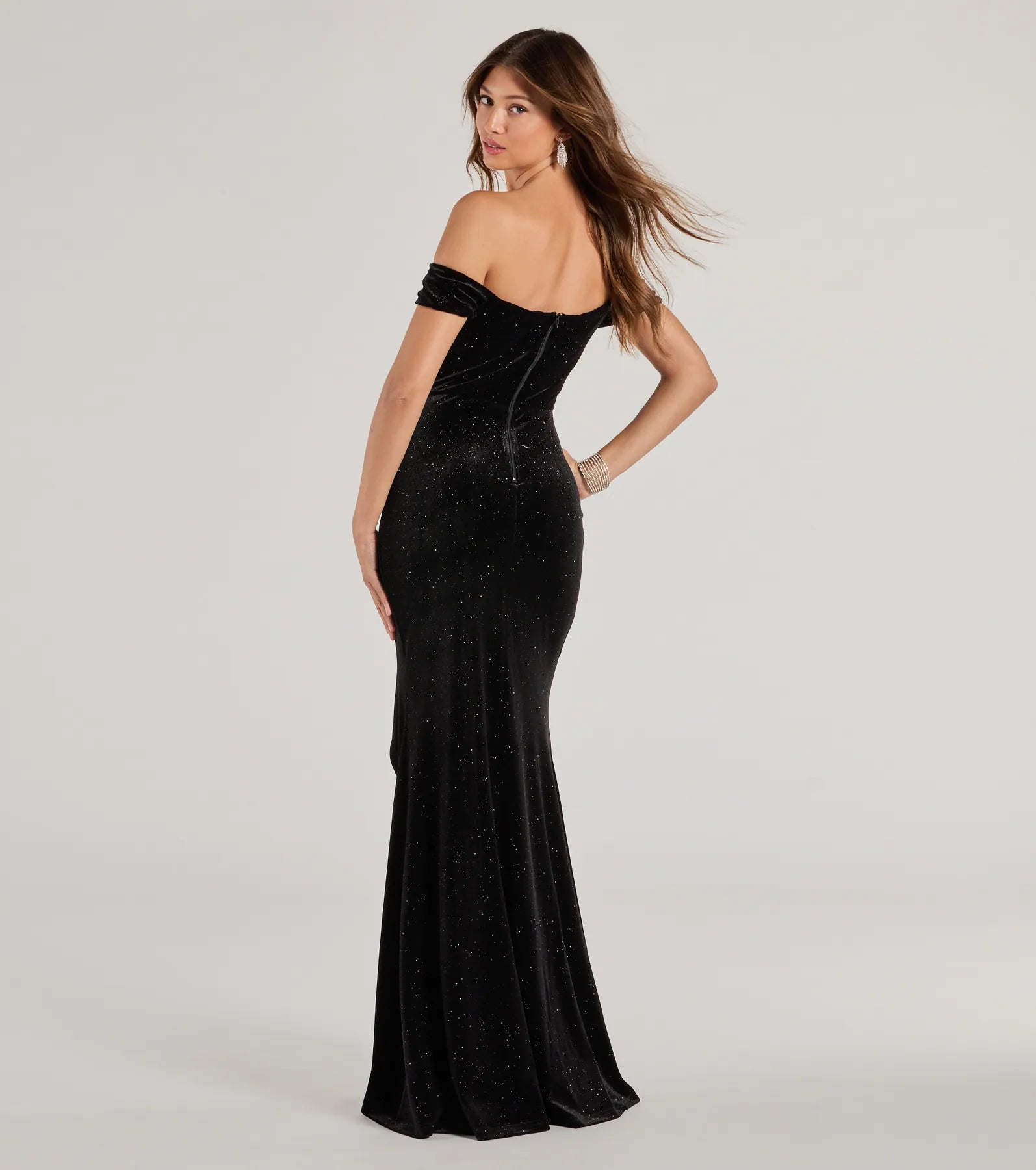 Alayna Glitter Velvet Mermaid Prom Dress – Off-Shoulder Long Formal Gown