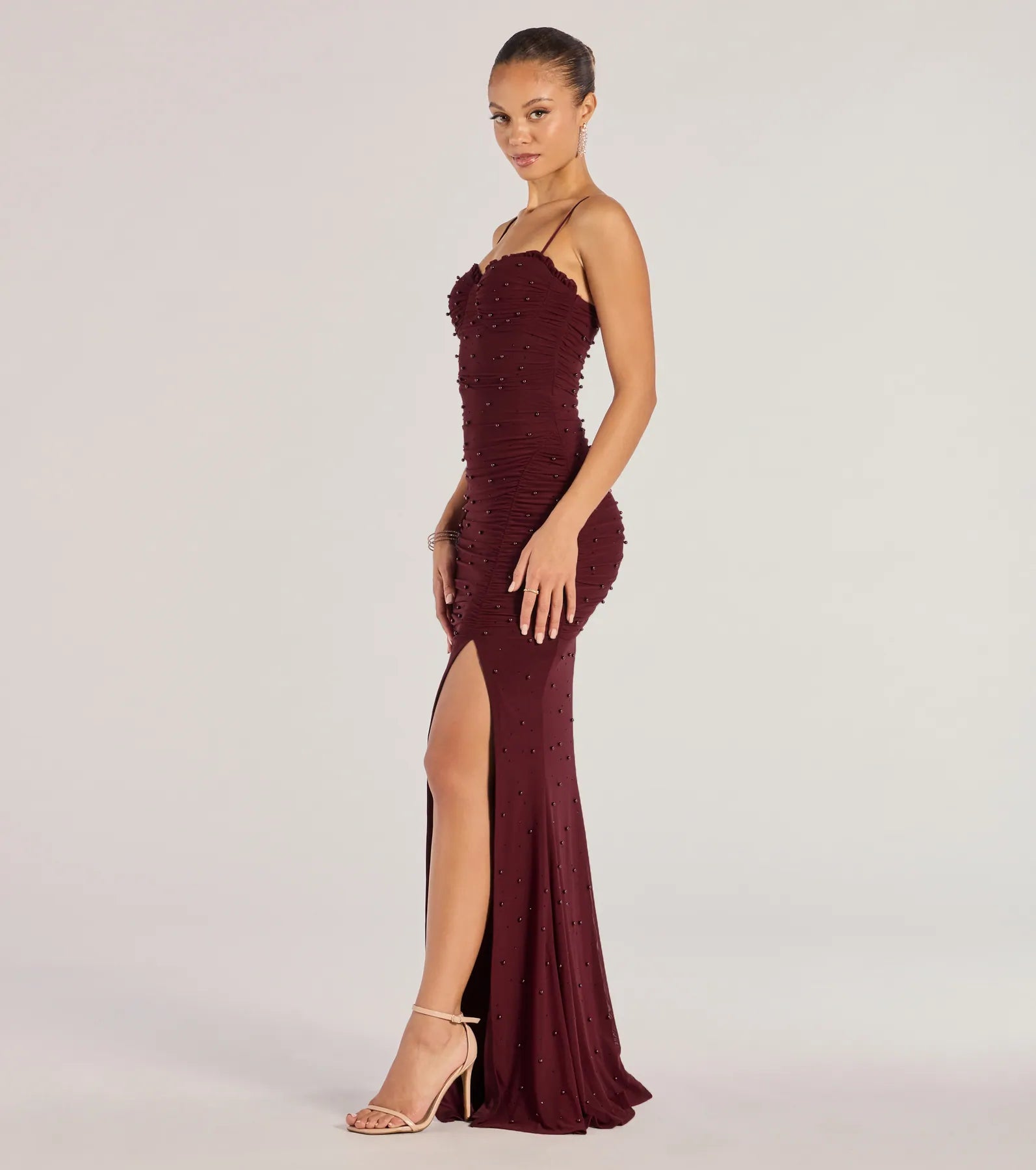 Milena Meerjungfrauen-Abendkleid mit Kunstperlen und Netzeinsatz – Langes festliches Kleid mit hohem Schlitz