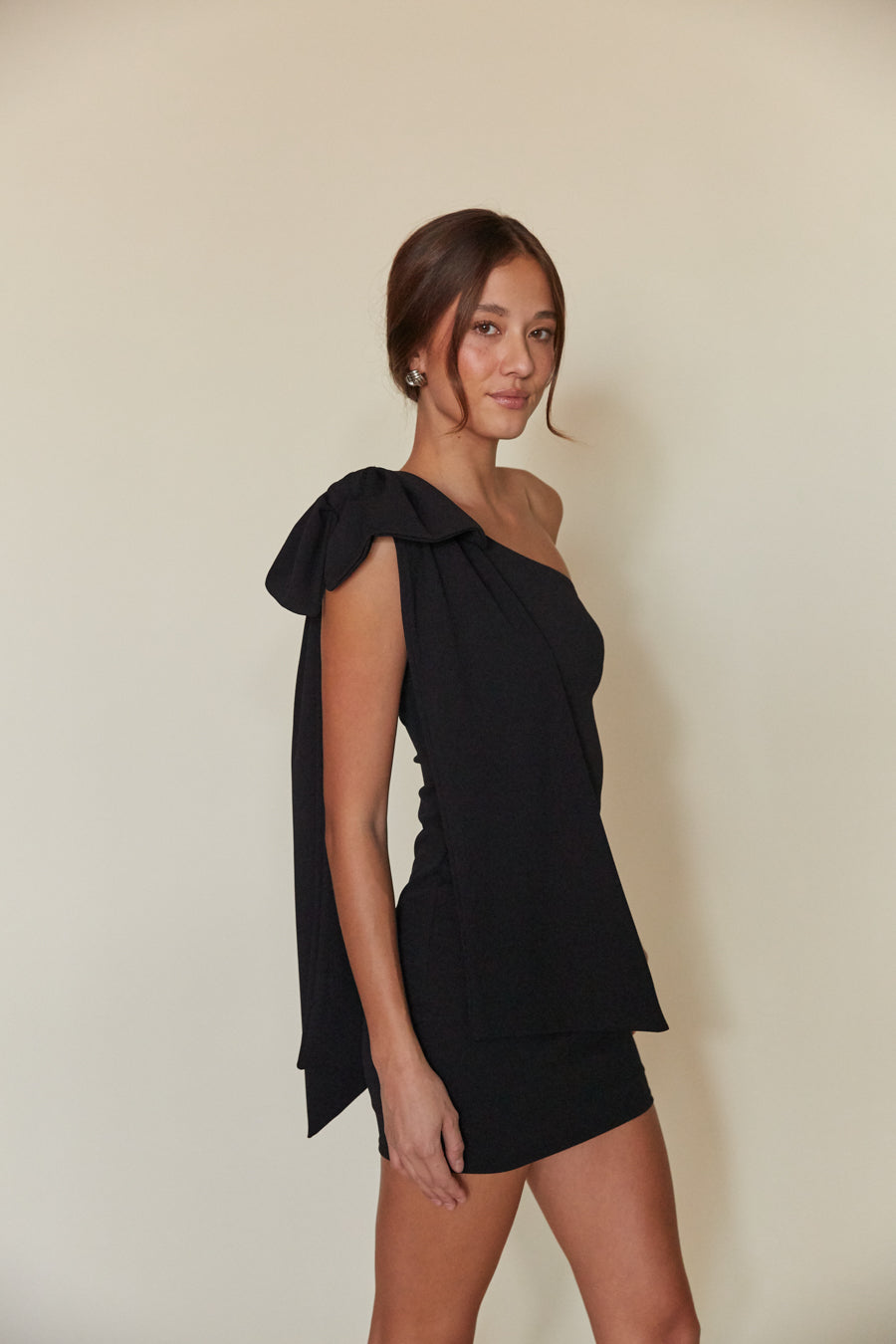 Bow Bodycon Mini Dress – Birthday Party Dress & One Shoulder Gown