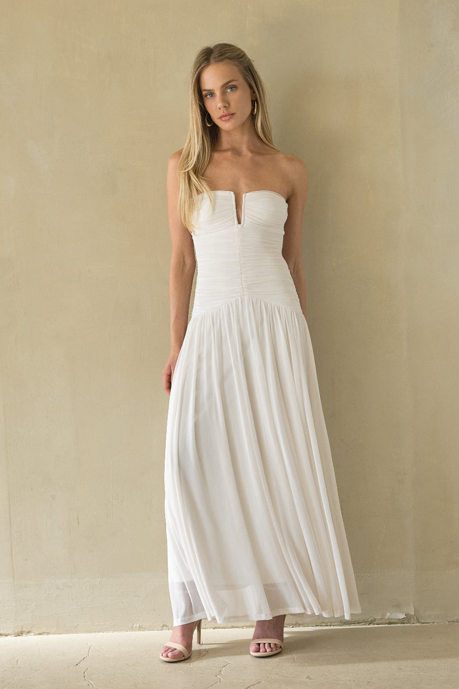 Strapless Sweetheart Ruched Bodice Tea Length Midi Dress – Elegant Bridesmaid Wedding Guest Outfit
