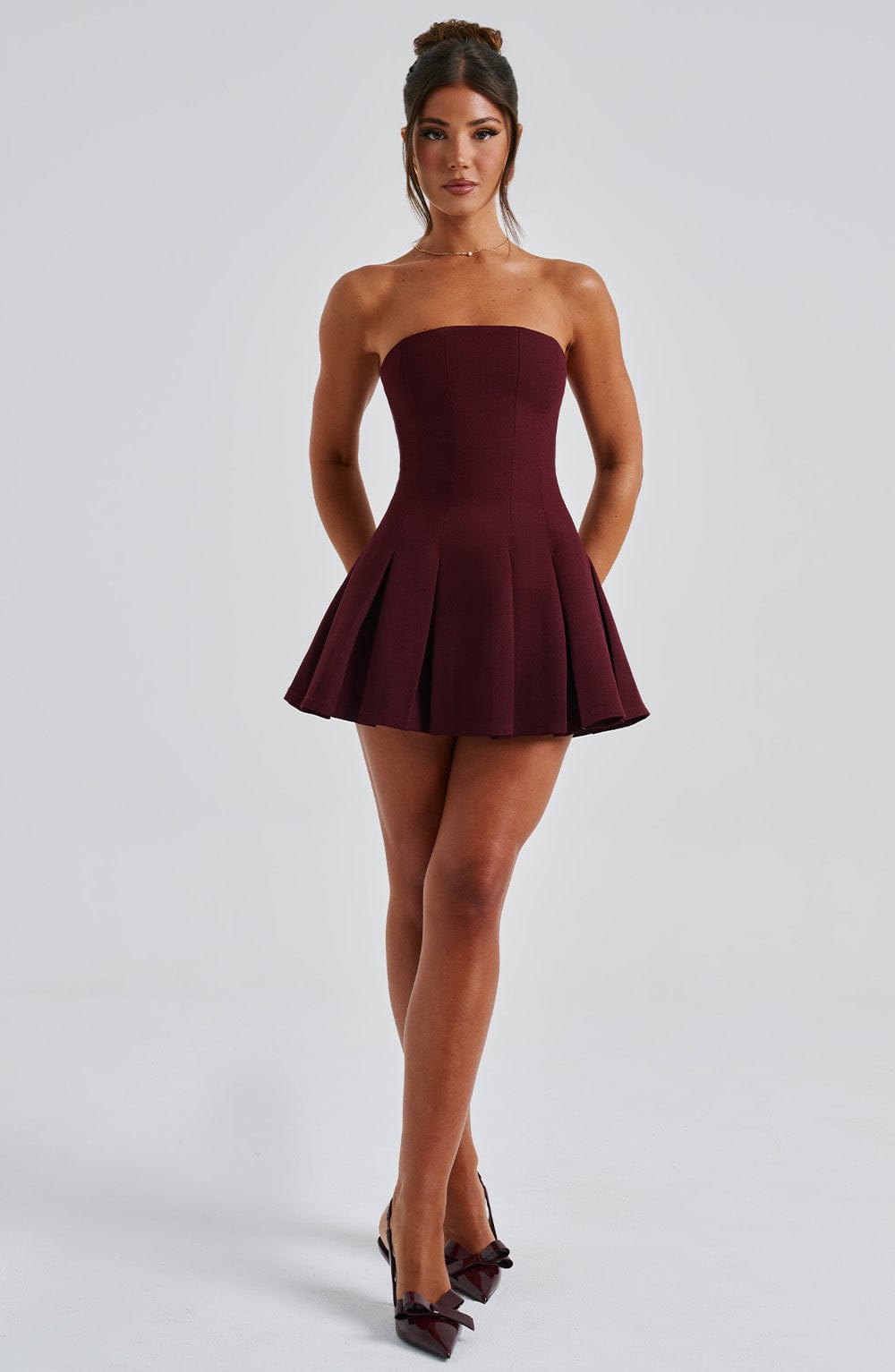 Rotes Crêpe-Minikleid mit ausgestelltem Saum – Partykleid kurz