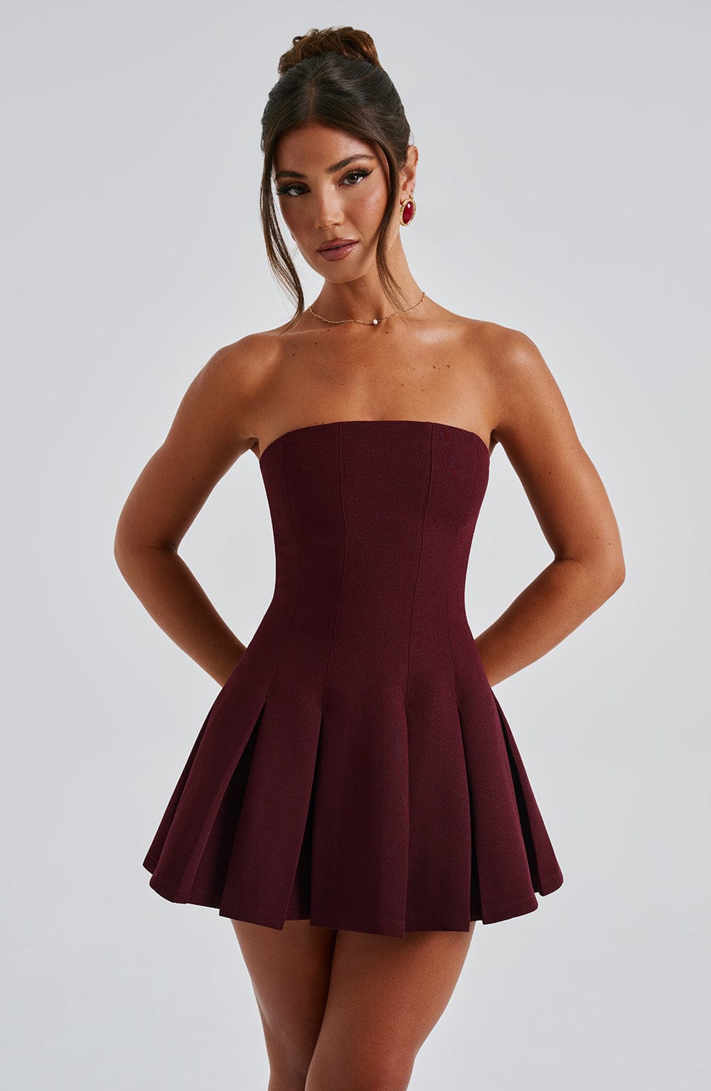Rotes Crêpe-Minikleid mit ausgestelltem Saum – Partykleid kurz