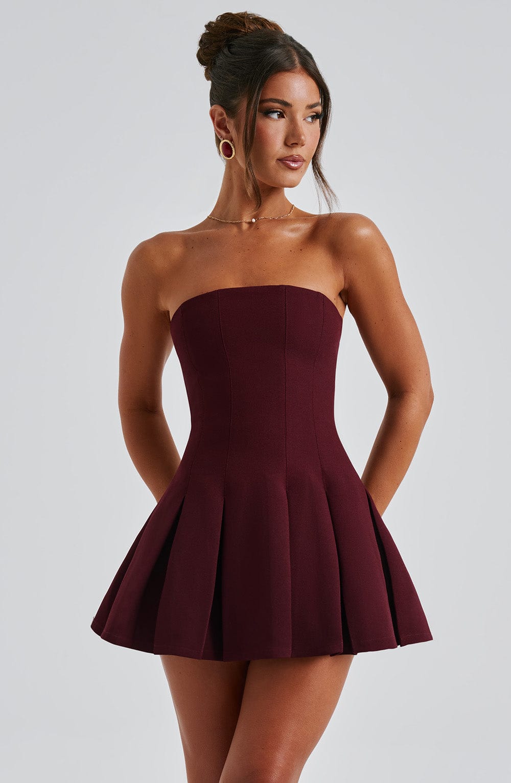 Rotes Crêpe-Minikleid mit ausgestelltem Saum – Partykleid kurz