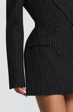 Schwarzes Minikleid mit langen Ärmeln – Partykleid kurz