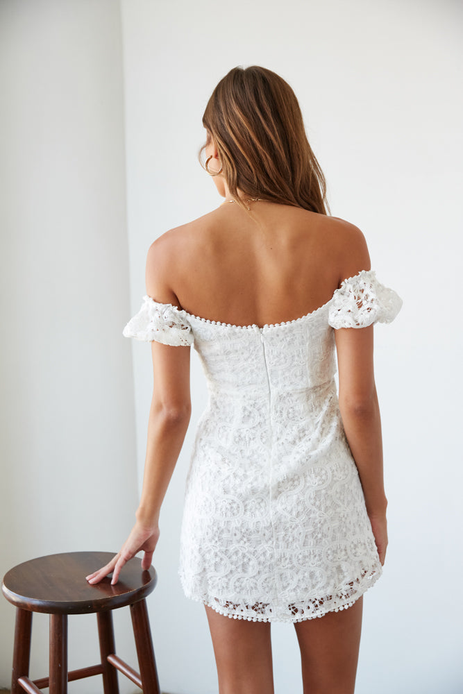 Karlie Lace Puff Sleeve Mini Dress – Romantic Pink Lace Graduation Dress