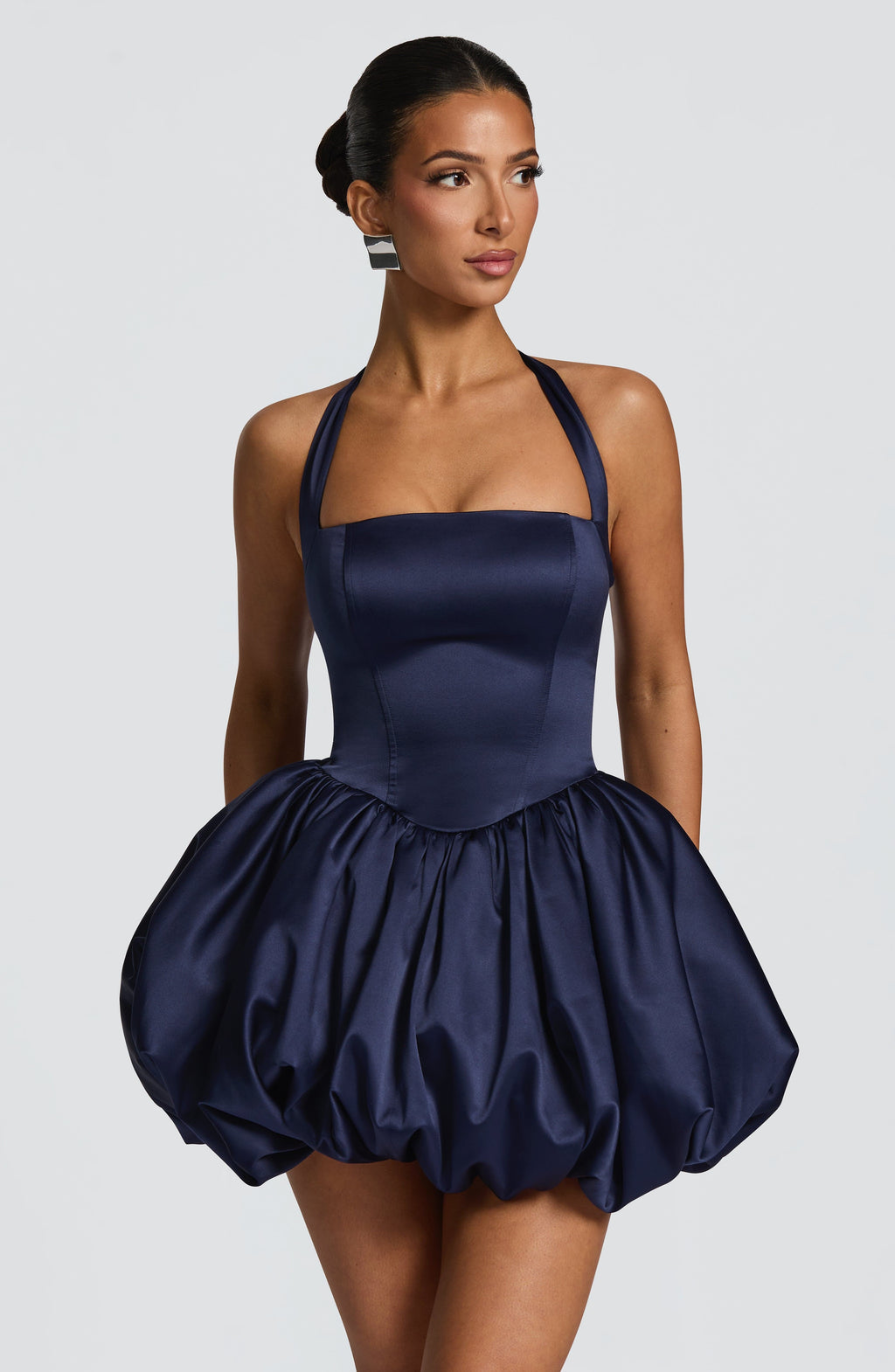 Marineblaues Satin-Minikleid mit eckigem Ausschnitt – Partykleid kurz
