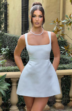 Weißes Satin-Minikleid – Standesamt & Brautparty